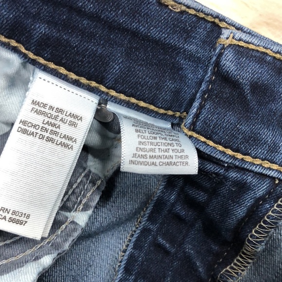 Lucky Brand Classic Blue Jeans available skinny size 6/28 - Picture 5 of 10